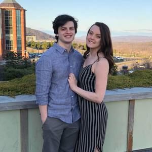 Meet your Posher, Mikayla